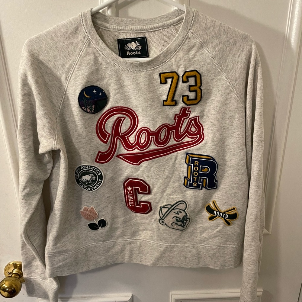 Awesome Rare Roots patches sweatshirt